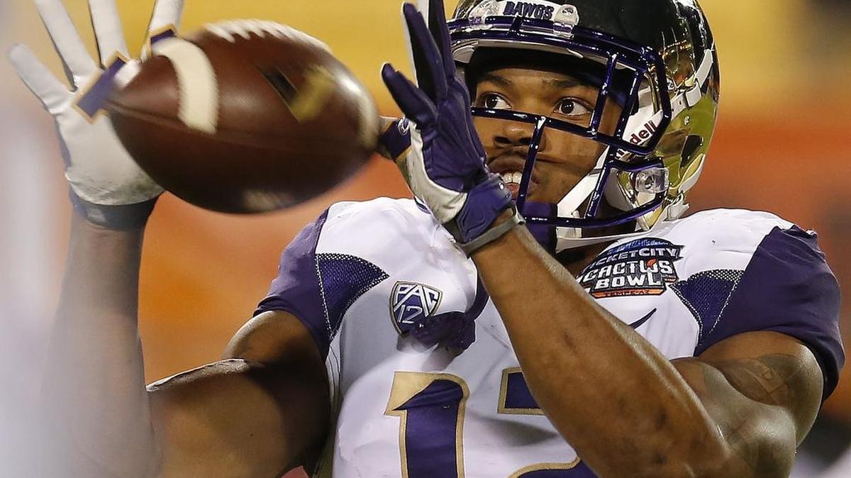 
After getting buried on the depth chart after two fumbles against Illinois in 2013, running back Dwayne Washington has shown big-play potential for the Washington Huskies.
