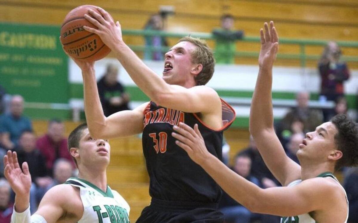 Centralia’s Hodges Bailey is the leading scorer in the area, averaging more than 25 points per game.