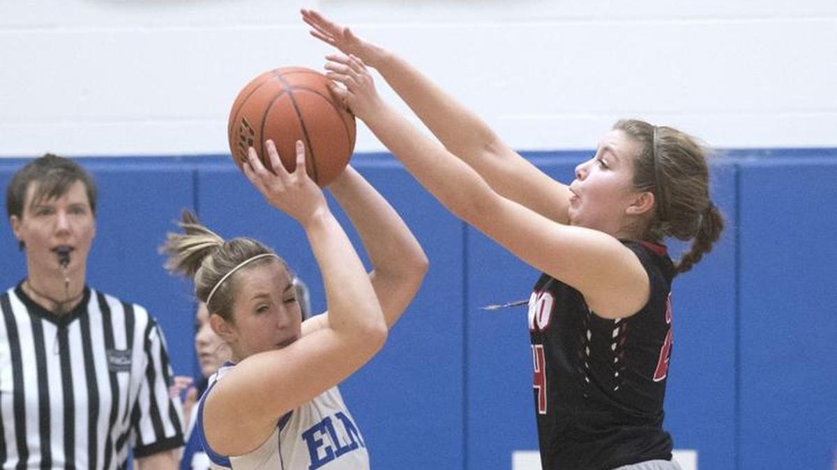 Tenino’s Kaylee Schow (right) is leading the area in scoring at 23.1 points per game.