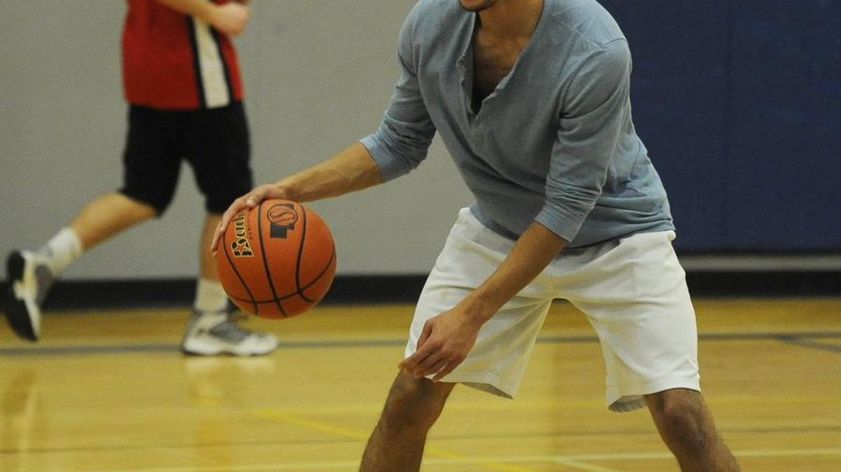 Yelm’s Christian Davis goes through a light workout while sitting out several games while rehabbing a minor wrist injury.