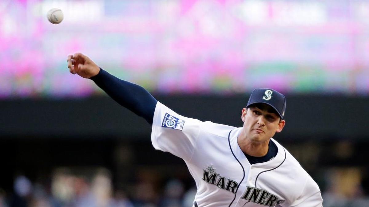 Seattle’s Chase De Jong is 0-3 with a 7.85 ERA this season, but pitched six innings of one-run ball against Texas his lone outing at Safeco Field.