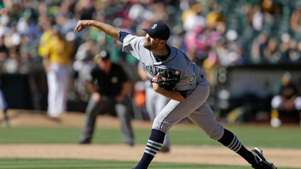
Seattle Mariners reliever Tom Wilhelmsen had thrown 9 2/3 scoreless innings in eight appearances and eight saves since reclaiming his former role as the team’s closer in late August.
