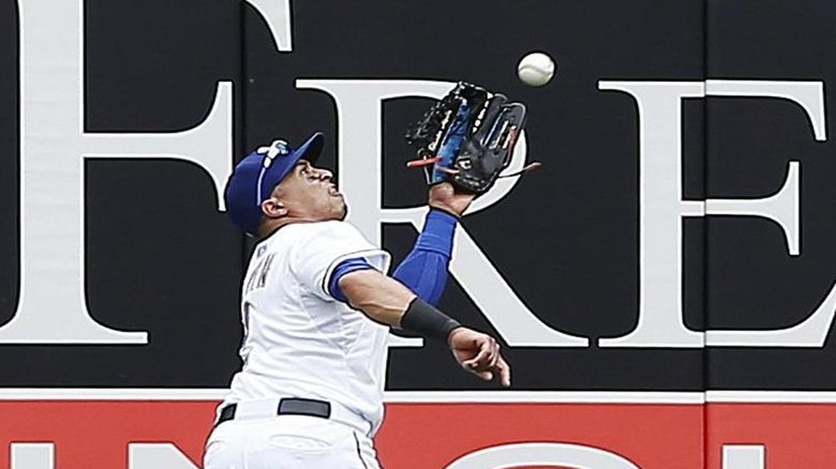 Former Rangers center fielder Leonys Martin should bring speed to the outfield the Mariners have been missing.
