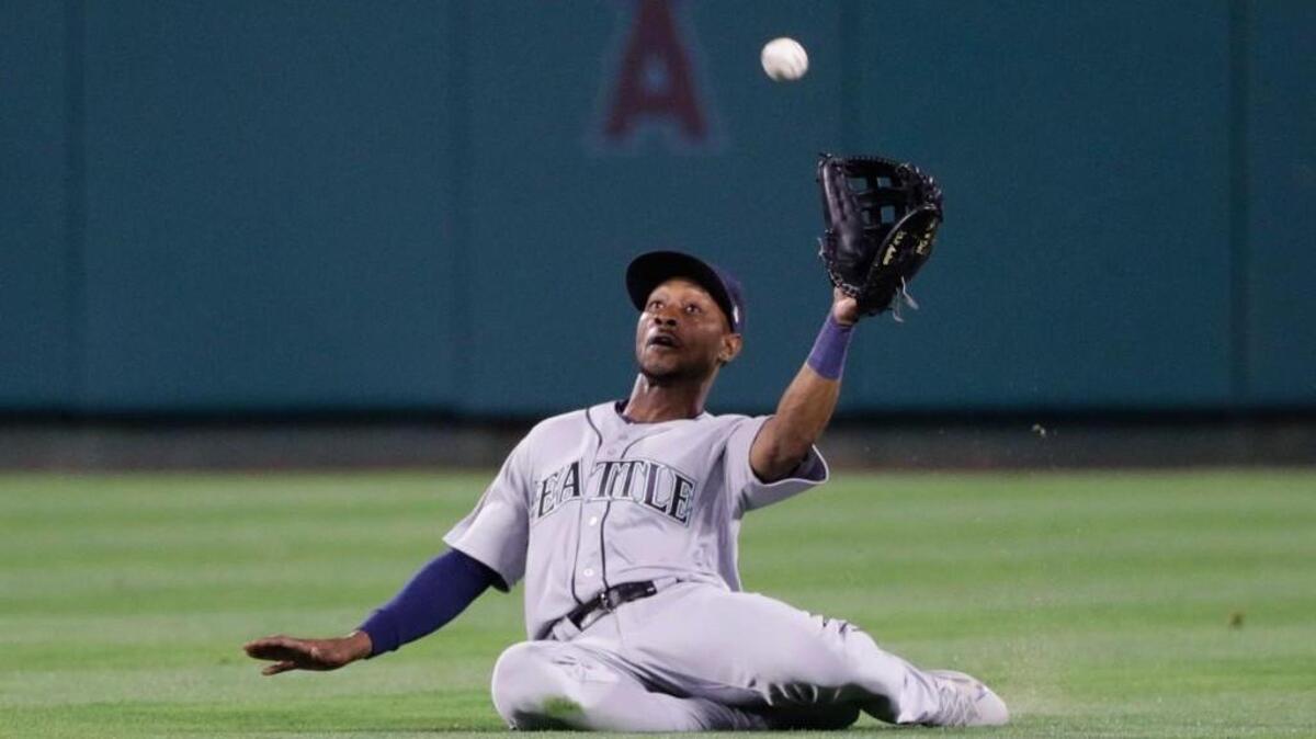 Jarrod Dyson flashed his speed Friday by running down this short looper by Albert Pujols and turning it into a double play.