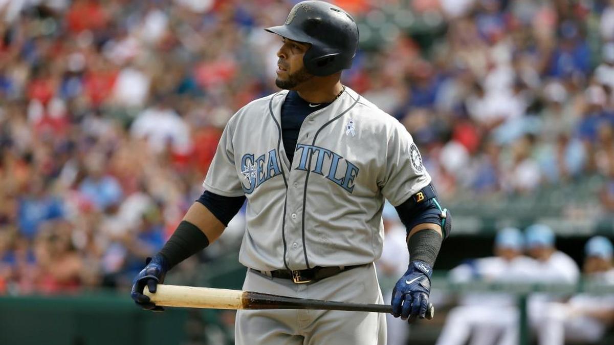 Saturday was another long day for Nelson Cruz and the Mariners.