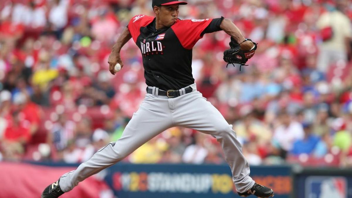 The Mariners promoted right-hander Edwin Diaz, who pitched last year in the All-Star Futures Game, to their major-league roster prior to Saturday’s game at Texas.