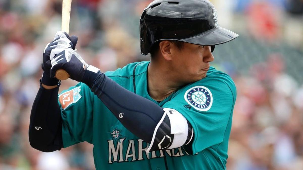 First baseman Dae-Ho Lee achieved one goal by winning a spot on the Mariners’ roster. Now he must prove he can stay there.