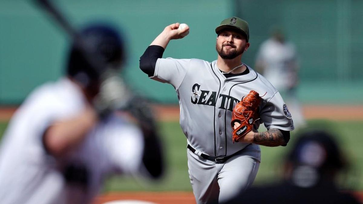 The Mariners recalled Rob Whalen from Triple-A Tacoma prior to Saturday’s game at Texas.