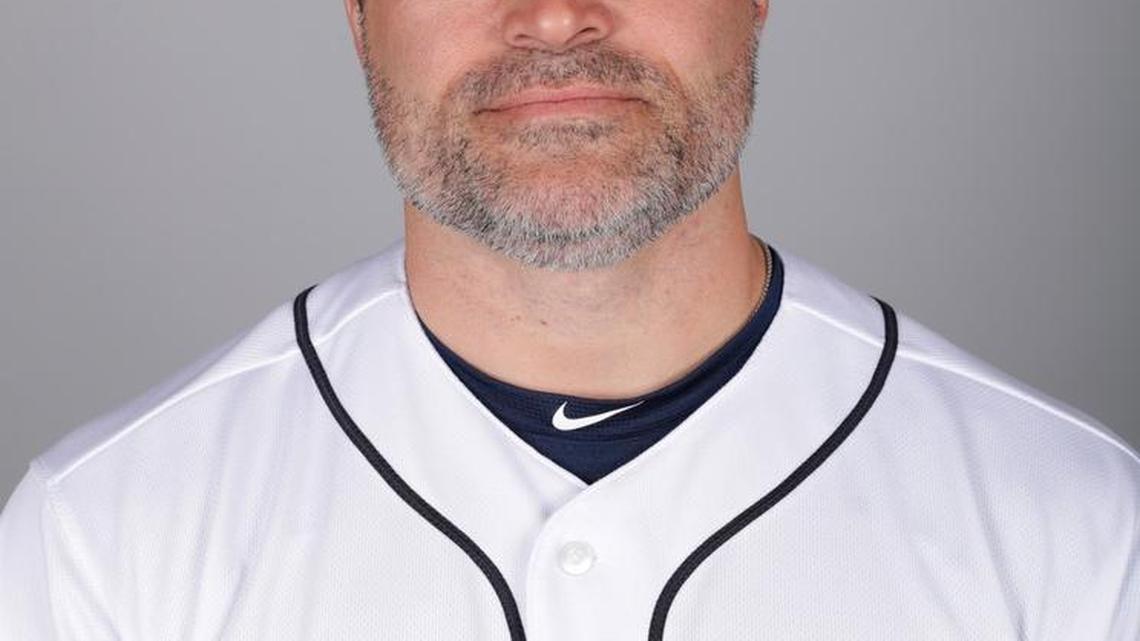 Hampton resigns as Mariners’ bullpen coach