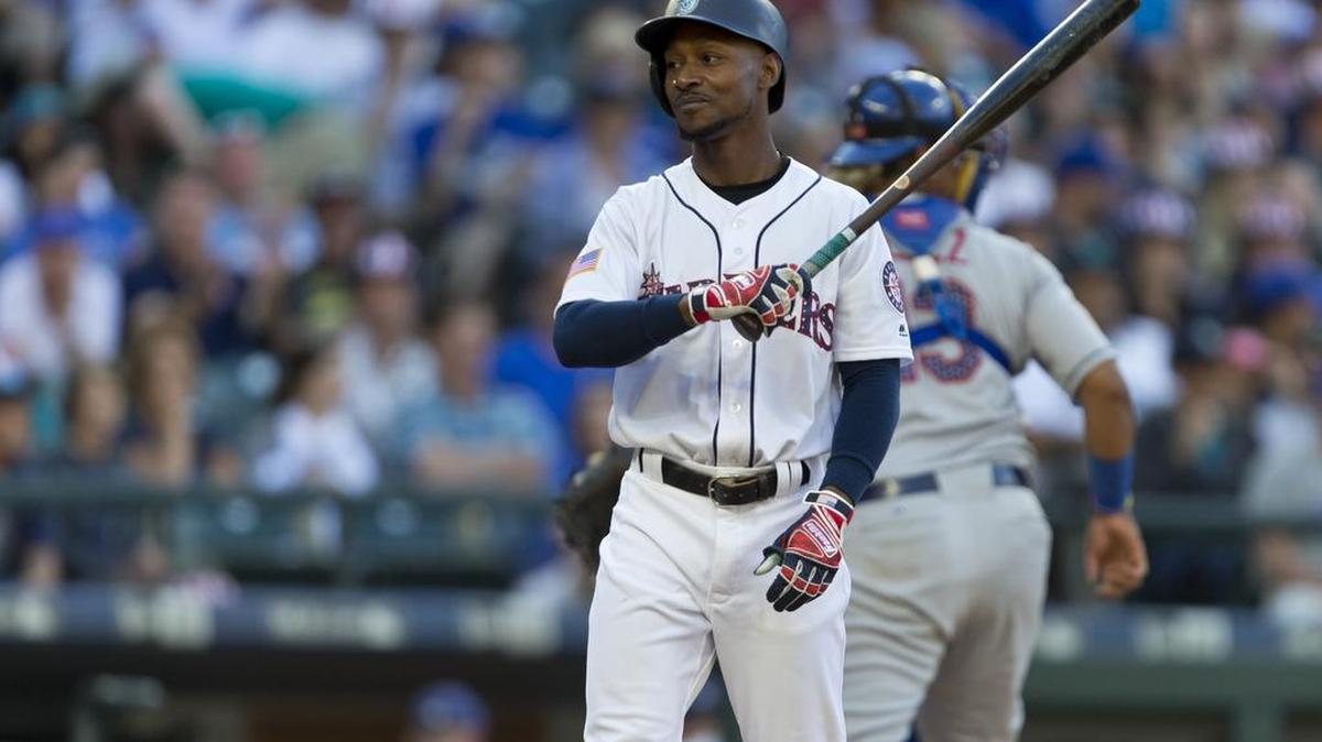 Jarrod Dyson and the Mariners keep searching for offensive consistency.