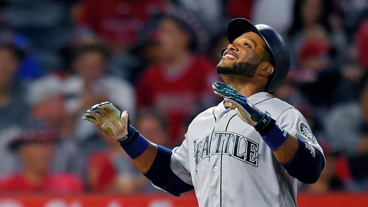 Robinson Cano and the Mariners had a lot to smile about Friday in a 10-0 victory over the Angels.
