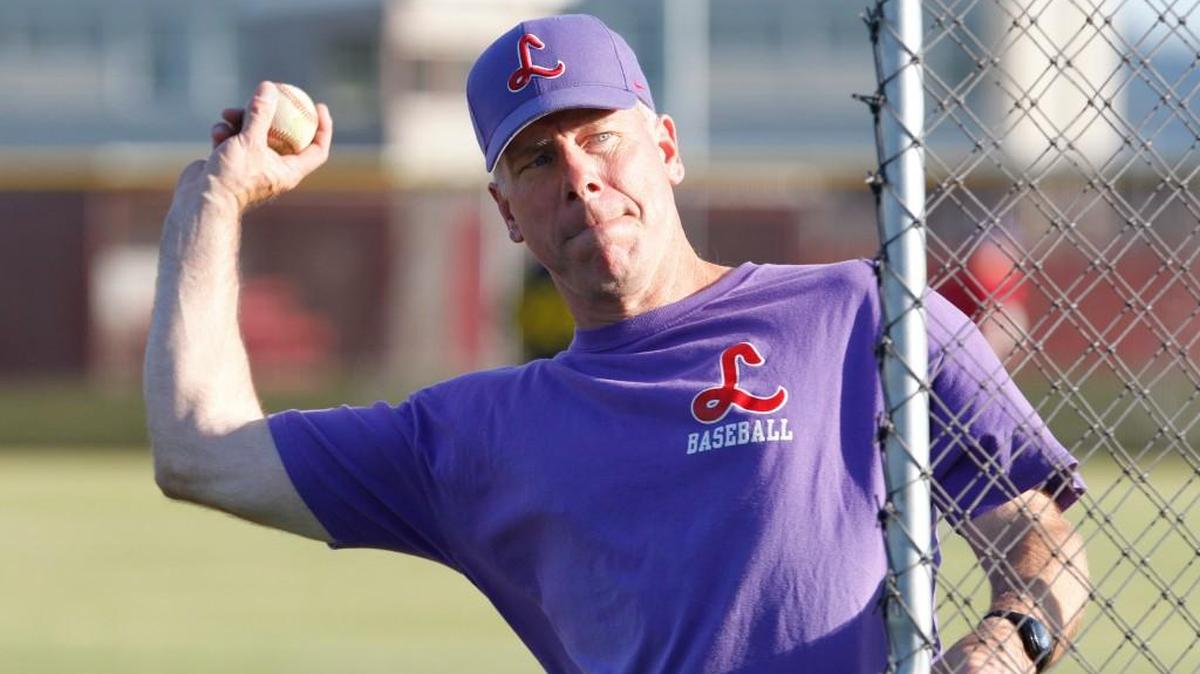 Former big-league third baseman Scott Brosius, who served in recent years at the coach at Linfield College, is the new hitting coach fot Triple-A Tacoma.