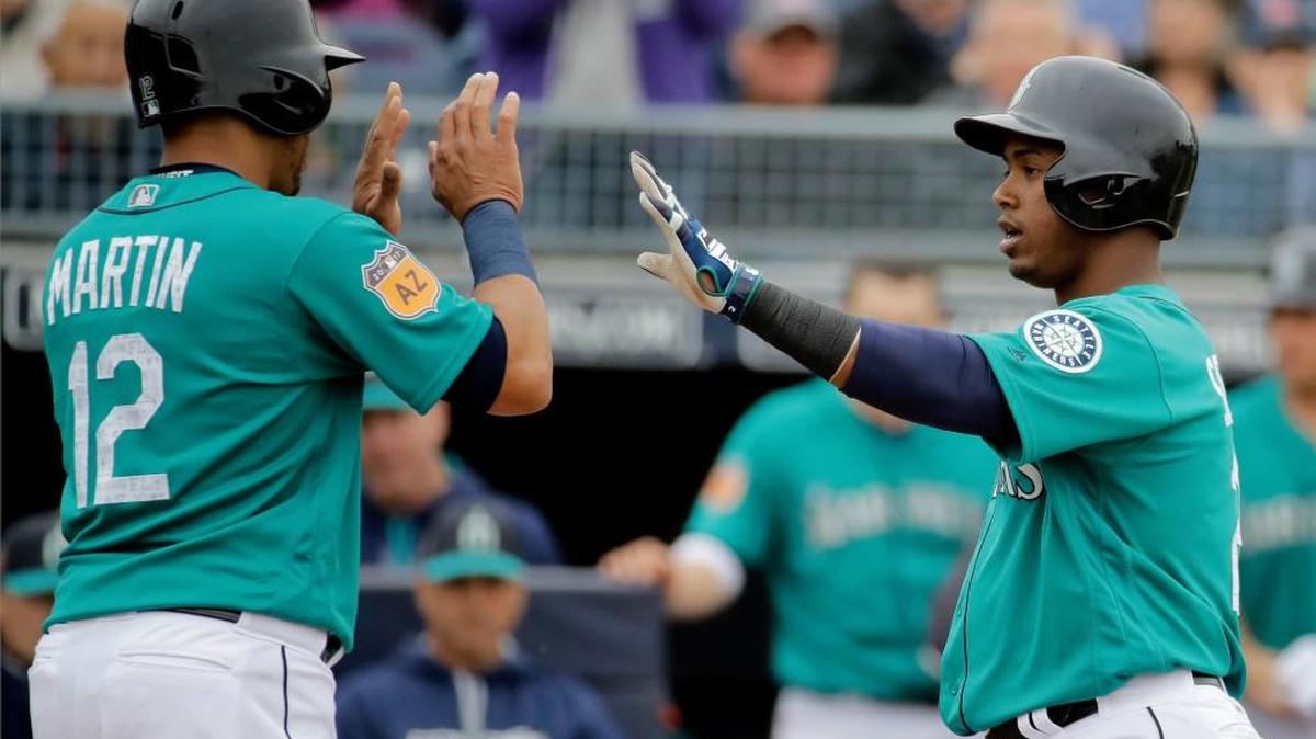 Leonys Martin (left) and Jean Segura are two of the speed elements in the Mariners’ revamped lineup.