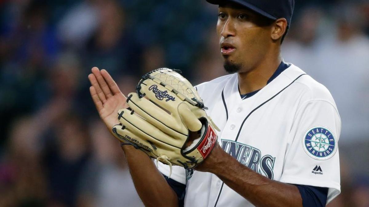 Right-hander Edwin Diaz provided a bright spot with a scoreless inning in his big-league debut, but the Mariners’ skid hit four in a loss to Cleveland.