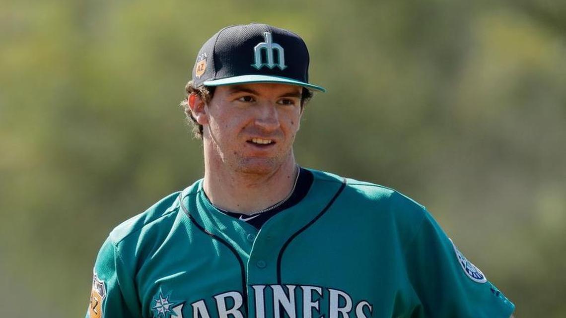 Mariners start summer with a bang: Lots of roster moves