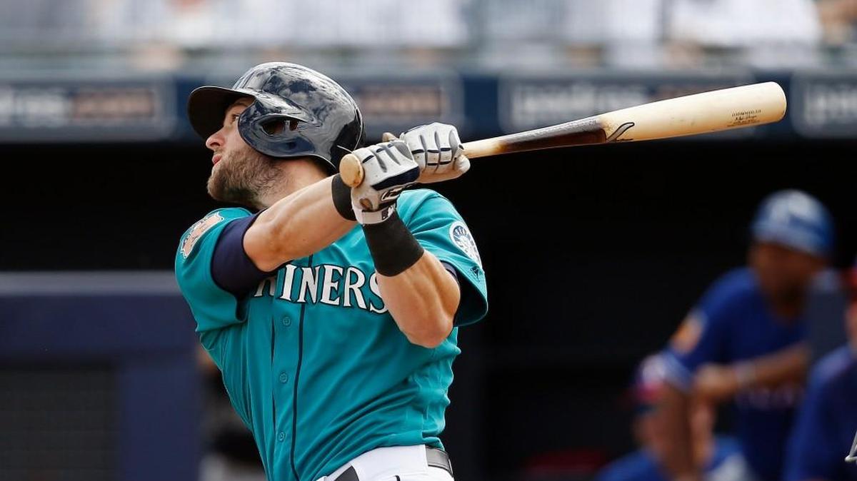Outfielder Mitch Haniger, who is recovering from a strained right oblique muscle, is now battling tightness on his left side.
