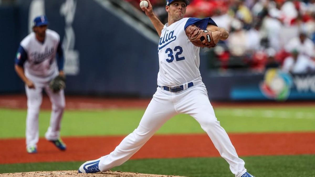 Mariners right-hander Sam Gaviglio pitched this spring for Italy in the World Baseball Classic.