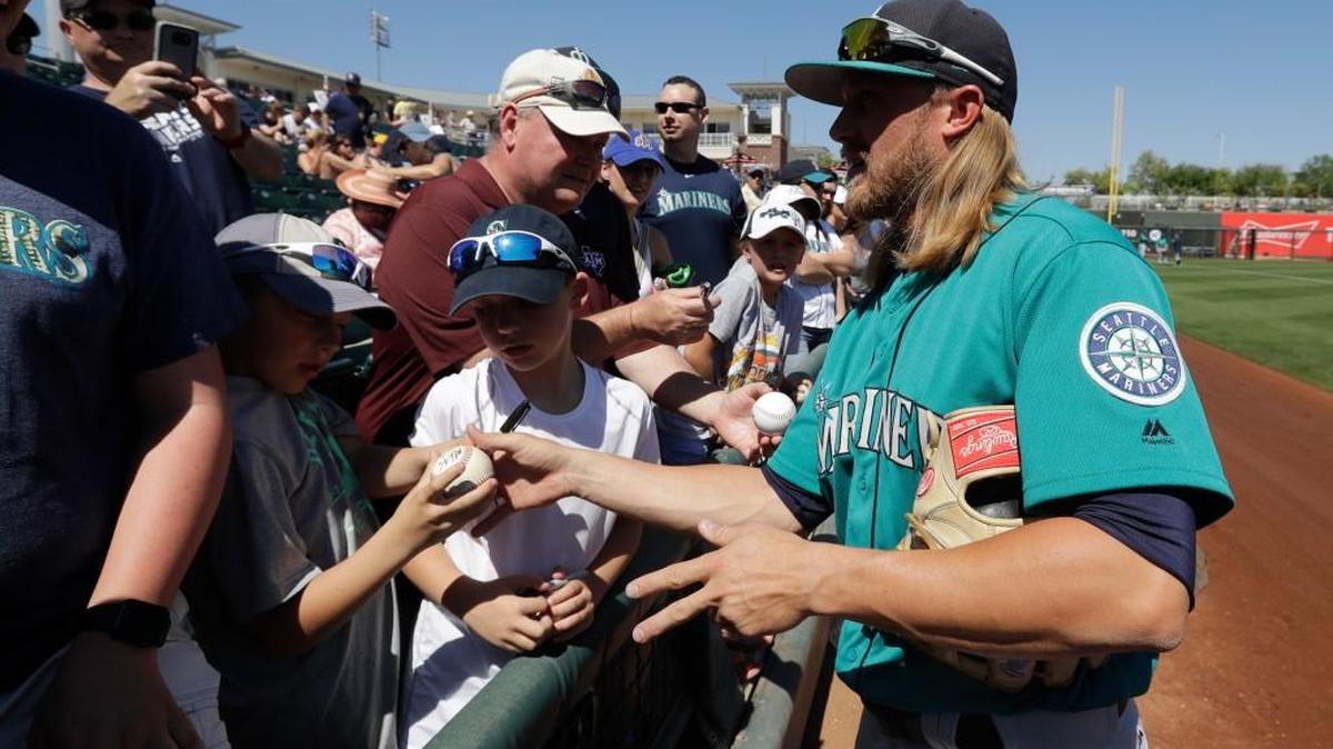 Taylor Motter can do it all at the ballpark.