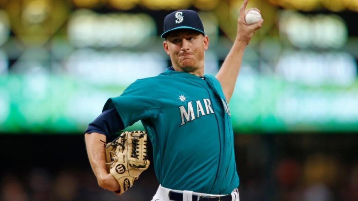 Mike Montgomery appears likely to pitch his way onto the Mariners as a reliever.