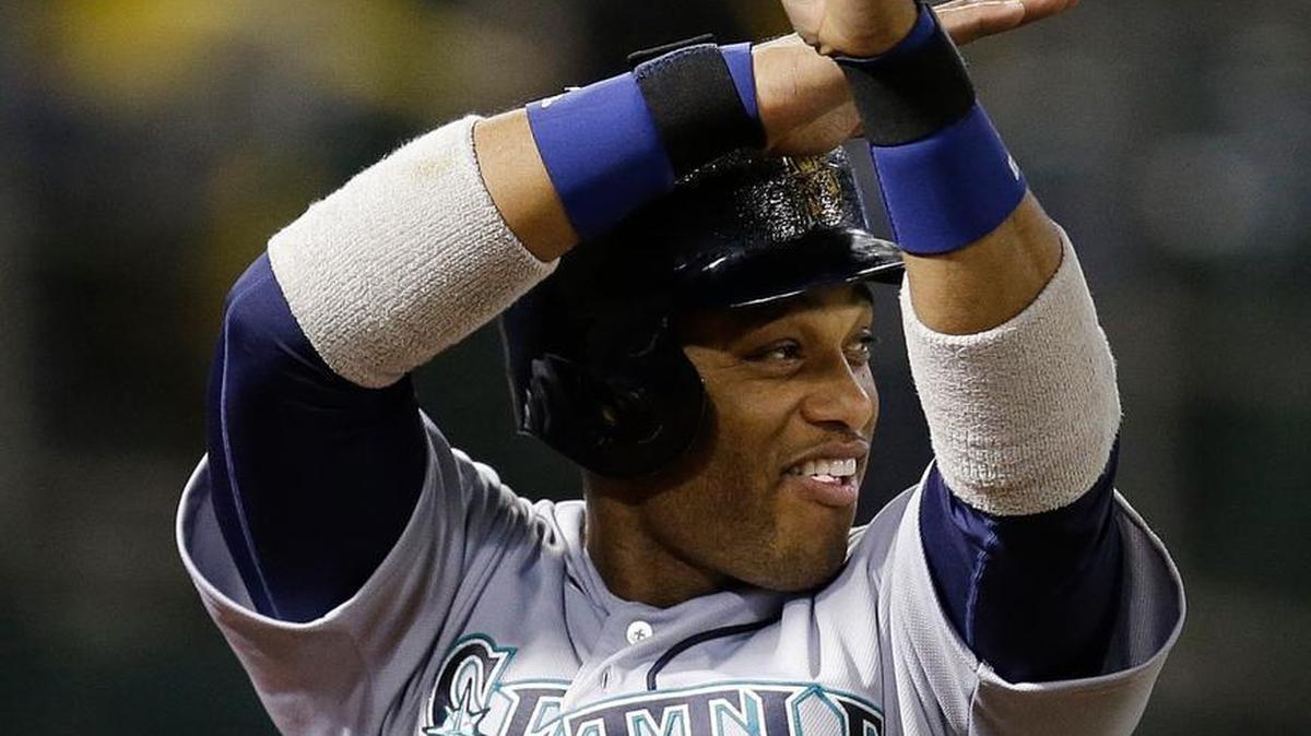 Robinson Cano had three hits and scored two runs in Monday’s game at Oakland.