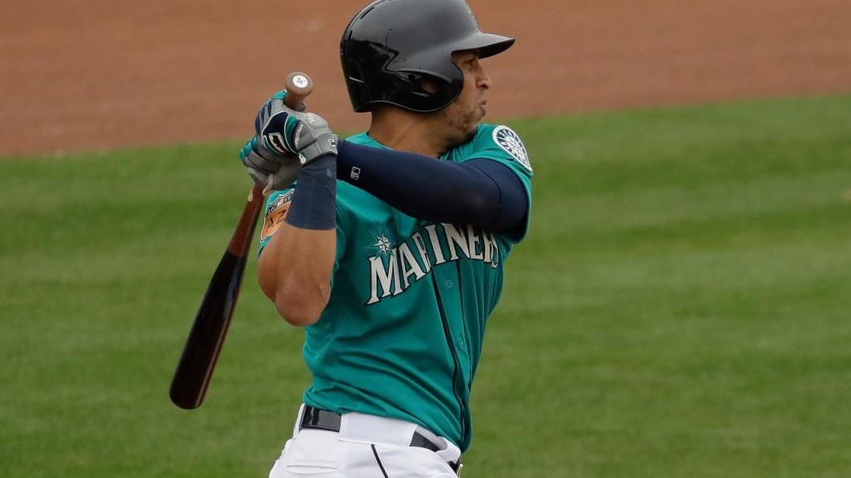 Leonys Martin’s new swing remains a work in progress.