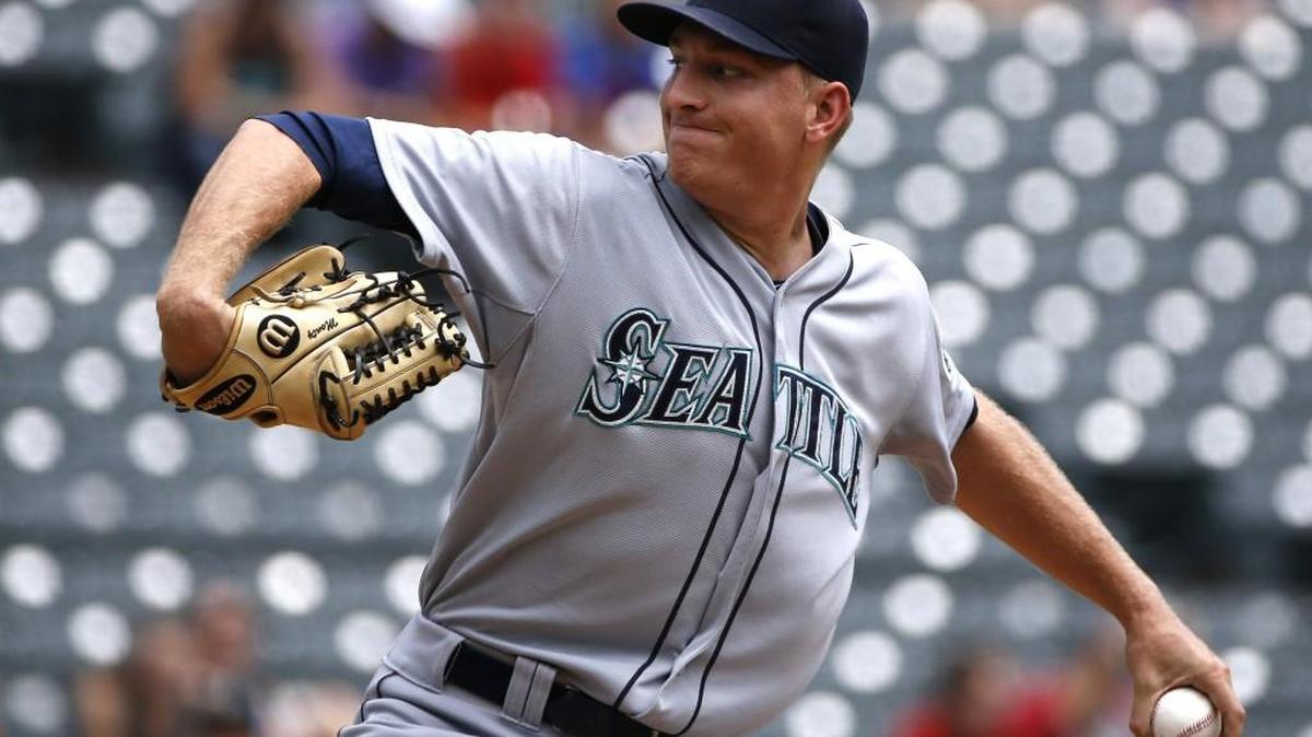 Lefty Mike Montgomery sparkled Monday when he made his first major-league appearance as a reliever.