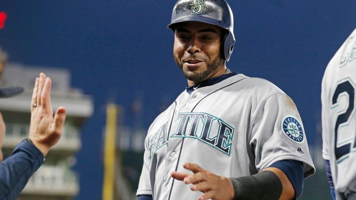 Nelson Cruz continues to lead the All-Star balloting among designated hitters.