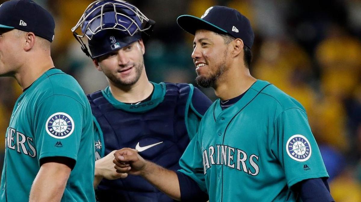 Veteran Yovani Gallardo’s poor performance as a starter resulted in a demotion to the bullpen, but the Mariners have no intention of releasing him.