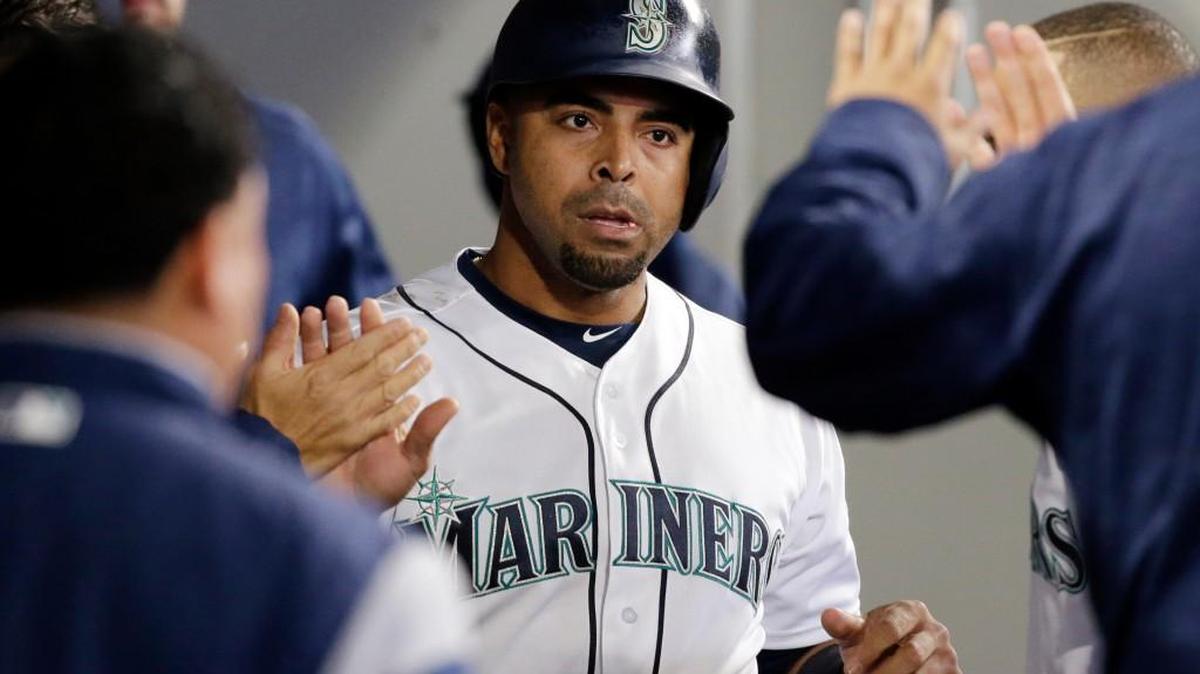 Early returns show Nelson Cruz as the leading vote-getter in the All-Star balloting among designated hitters.