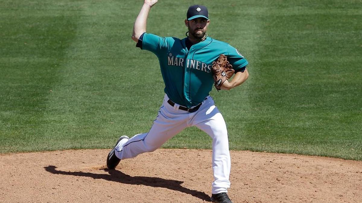 Right-hander Tony Zych still has a outside chance to pitch his way onto the Mariners’ roster for opening day.