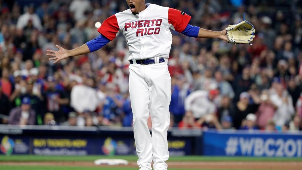 Mariners right-hander Edwin Diaz exults after closing out a victory for Puerto Rico in the World Baseball Classic.