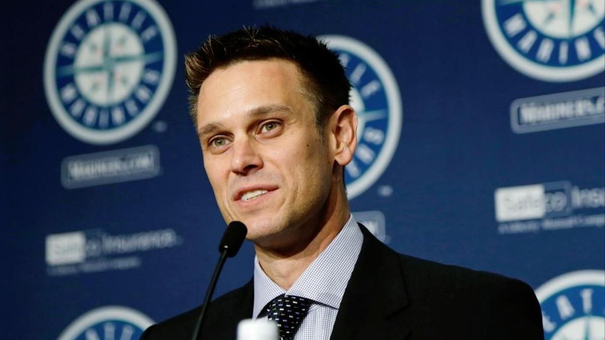 Mariners general manager Jerry Dipoto has already pulled off one major off-season deal. Will his next one come this week at the General Managers Meetings in Boca Raton, Fla.?