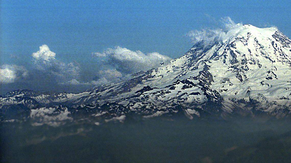 Neither mountain nor money can justify 'Rainiers' as team name