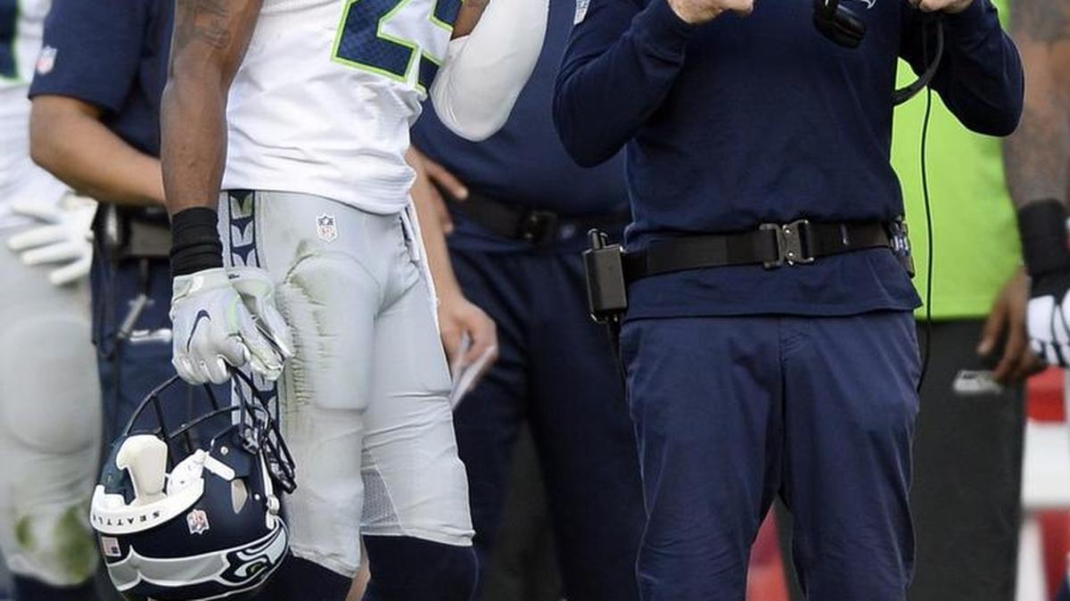 Seahawks cornerback Richard Sherman (25) and coach Pete Carroll met Friday to discuss Sherman’s sideline rant during Thursday’s 24-3 victory over the Rams. Sherman denied it was still an issue Tuesday.