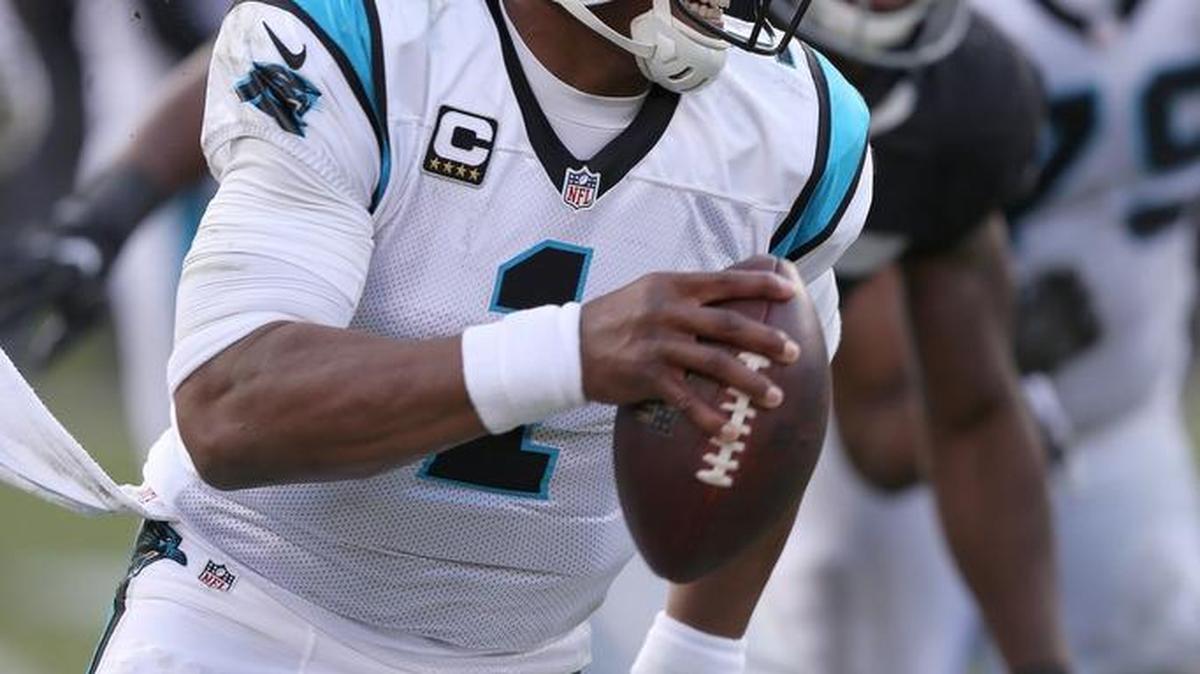 Carolina quarterback Cam Newton is on pace for career lows in passer rating and completion percentage after this loss last weekend at Oakland. He leads the 4-7 Panthers into CenturyLink Field Sunday night.