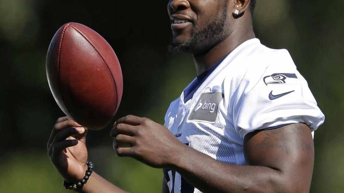 
Strong safety and popular team leader Kam Chancellor finished the first day of his holdout from Seahawks training camp on Friday over unhappiness with his contract. The team could fine him up to $30,000 for each camp practice he skips.

