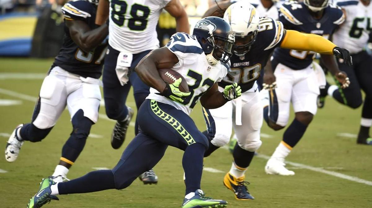 
No. 2 running back Robert Turbin sustained a high-ankle sprain Saturday in this exhibition game at San Diego, prompting the Seahawks to host free-agent running back Fred Jackson Tuesday for a physical examination.
