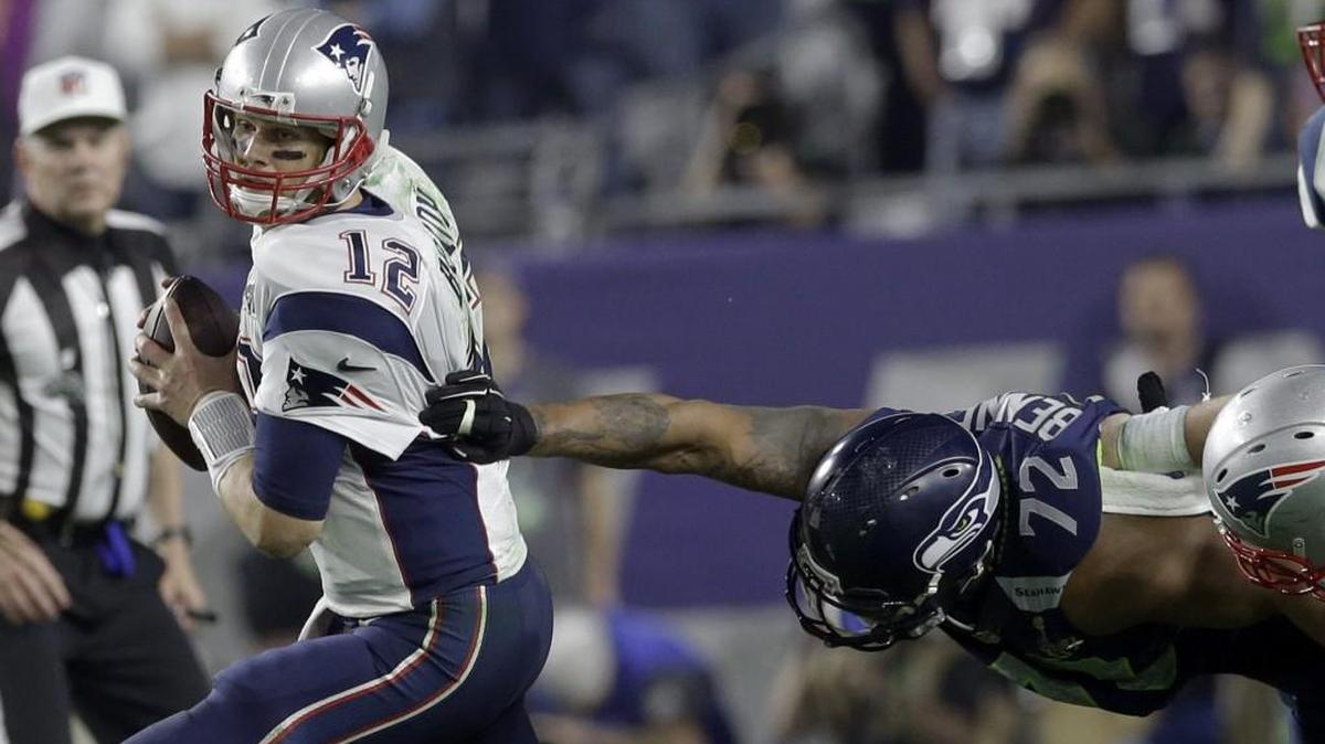 The last time the Seahawks played the Patriots, Seattle’s Michael Bennett dominated the line of scrimmaged and harried quarterback Tom Brady. The Pro Bowl defensive end isn’t play Sunday night when the Seahawks get their rematch at New England.
