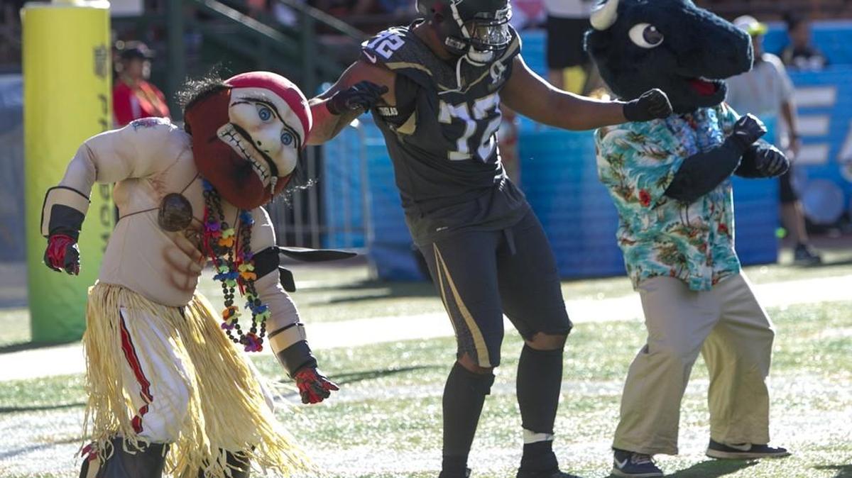 Seahawks defensive end Michael Bennett being Michael Bennett at the Pro Bowl -- dancing with mascots during the game. He may have earned an opportunity for additional money later this offseason.