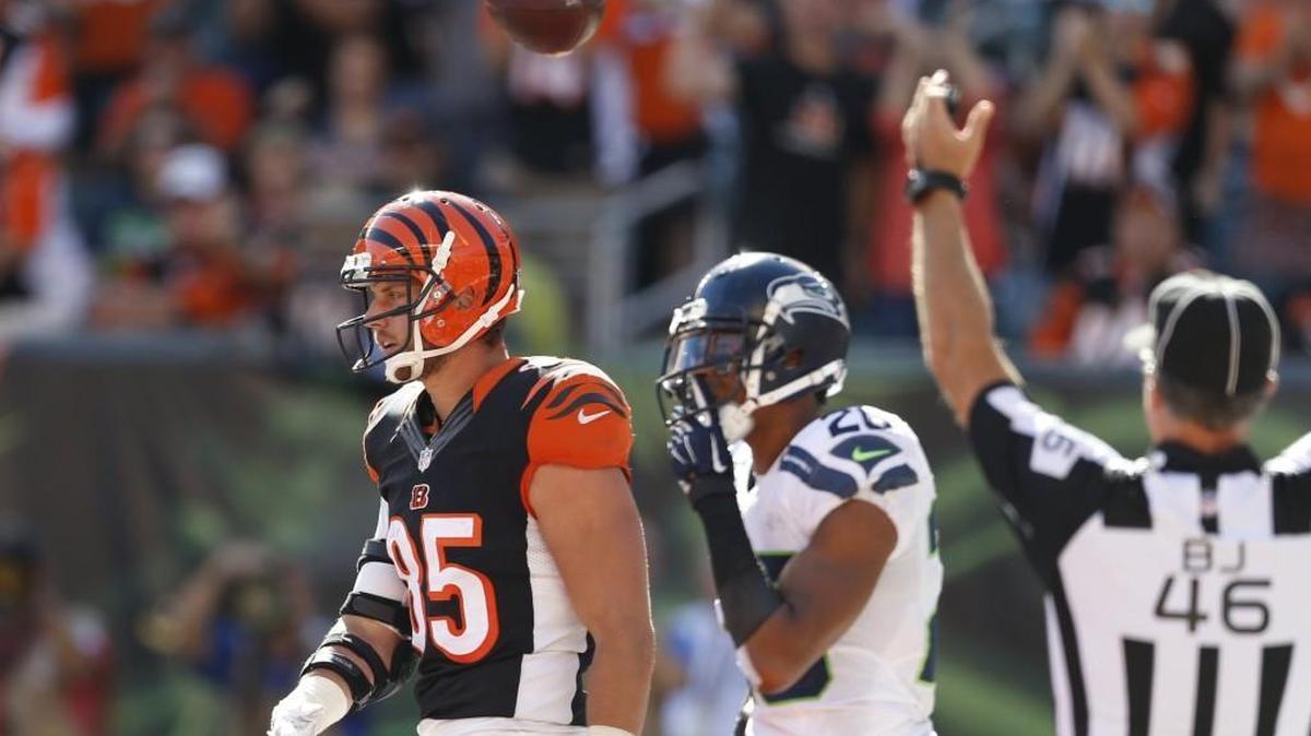 
Cincinnati Bengals tight end Tyler Eifert (85) walks off after scoring a touchdown in the second half of an NFL football game against the Seattle Seahawks, Sunday, Oct. 11, 2015, in Cincinnati.
