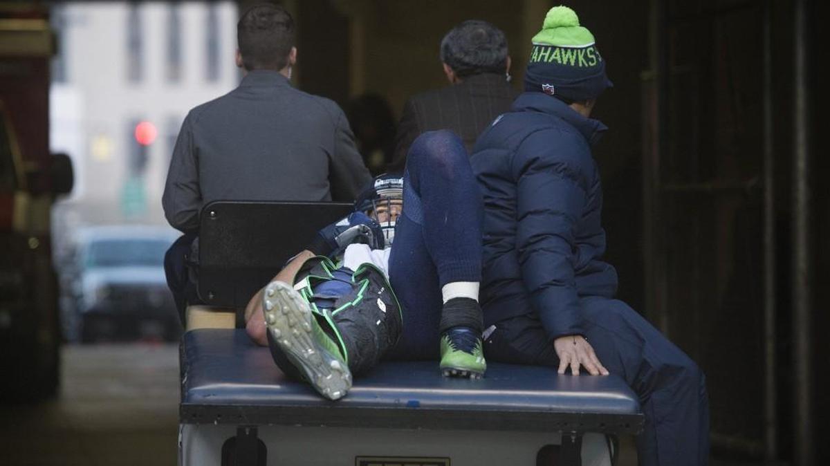 Seahawks tight end Jimmy Graham, carted off during Sunday’s game toward knee surgery, will be back playing by the start of next season, coach Pete Carroll told Seattle’s 710 ESPN radio Monday.