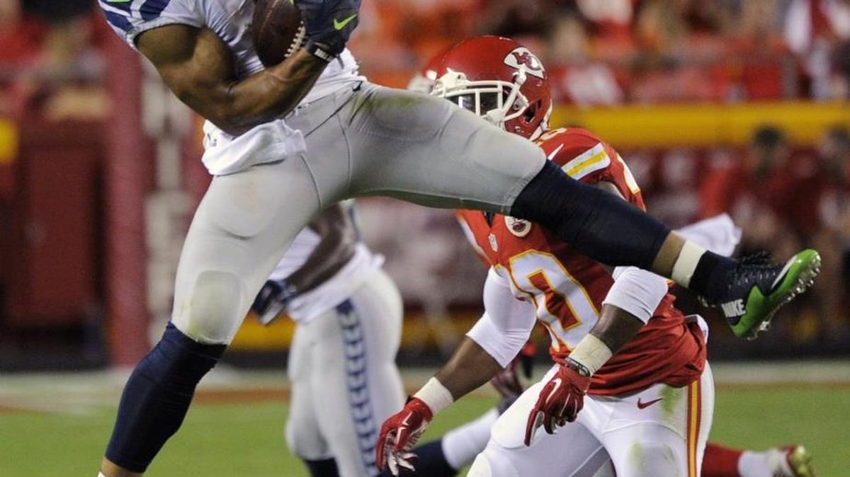 
Seahawks coach Pete Carroll loves the “rare” versatility B.J. Daniels gives at wide receiver, on special teams and, if need be, quarterback.
