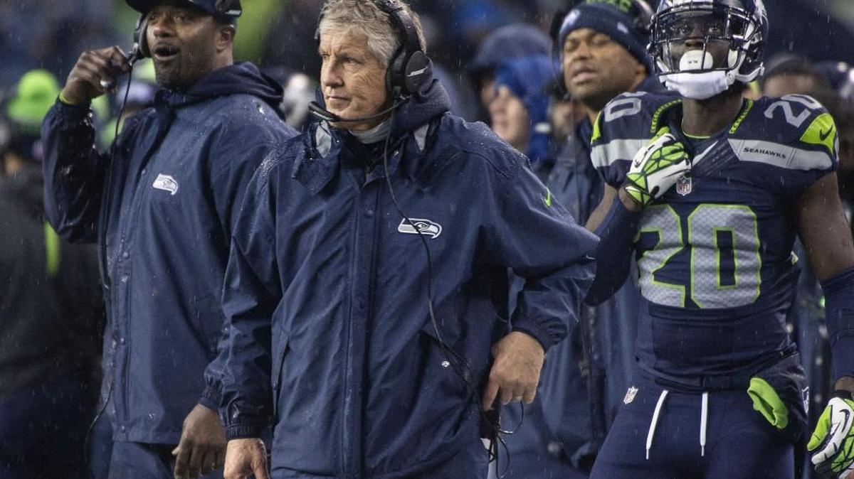 Seahawks coach Pete Carroll grimaces after Seattle turned the ball over late in the fourth quarter Sunday in the loss to St. Louis.