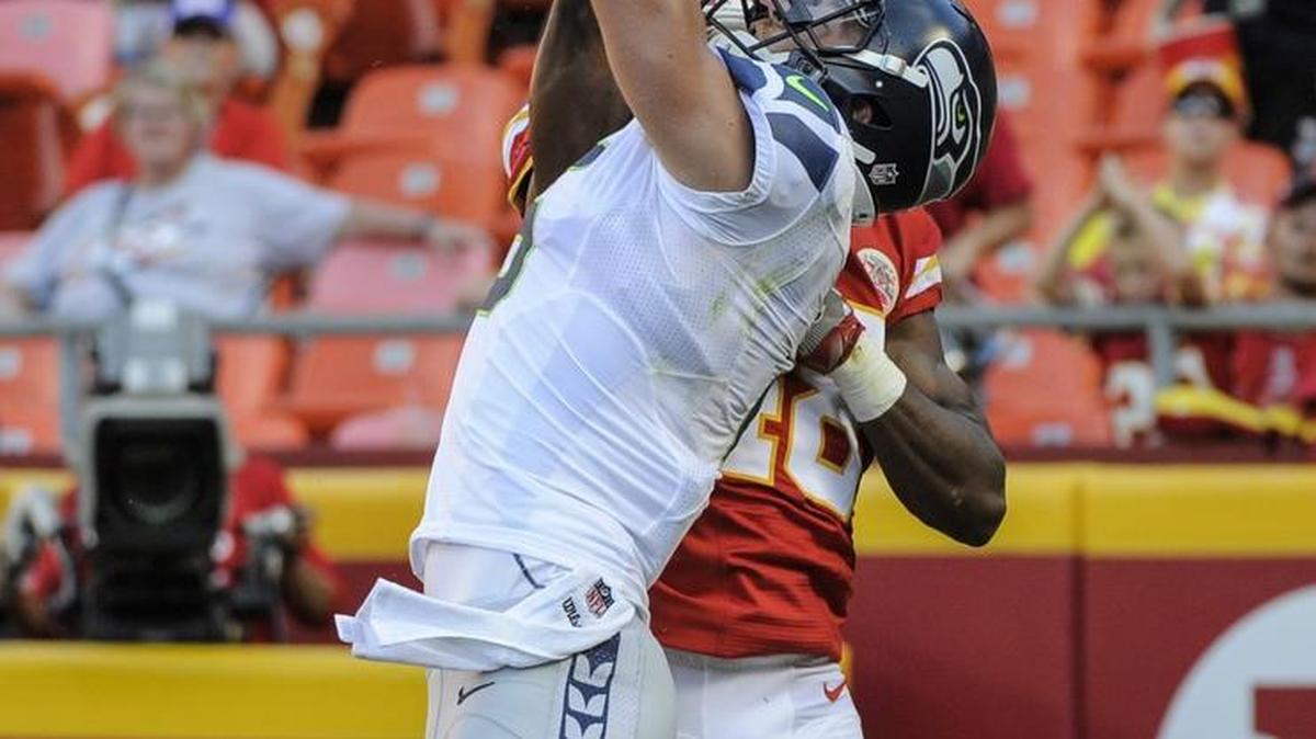 This catch to beat Kansas City in the preseason opener Aug. 13 earned Tanner McEvoy more chances for the Seahawks. Now he has a prime one to make the team as an undrafted free agent at tight end.