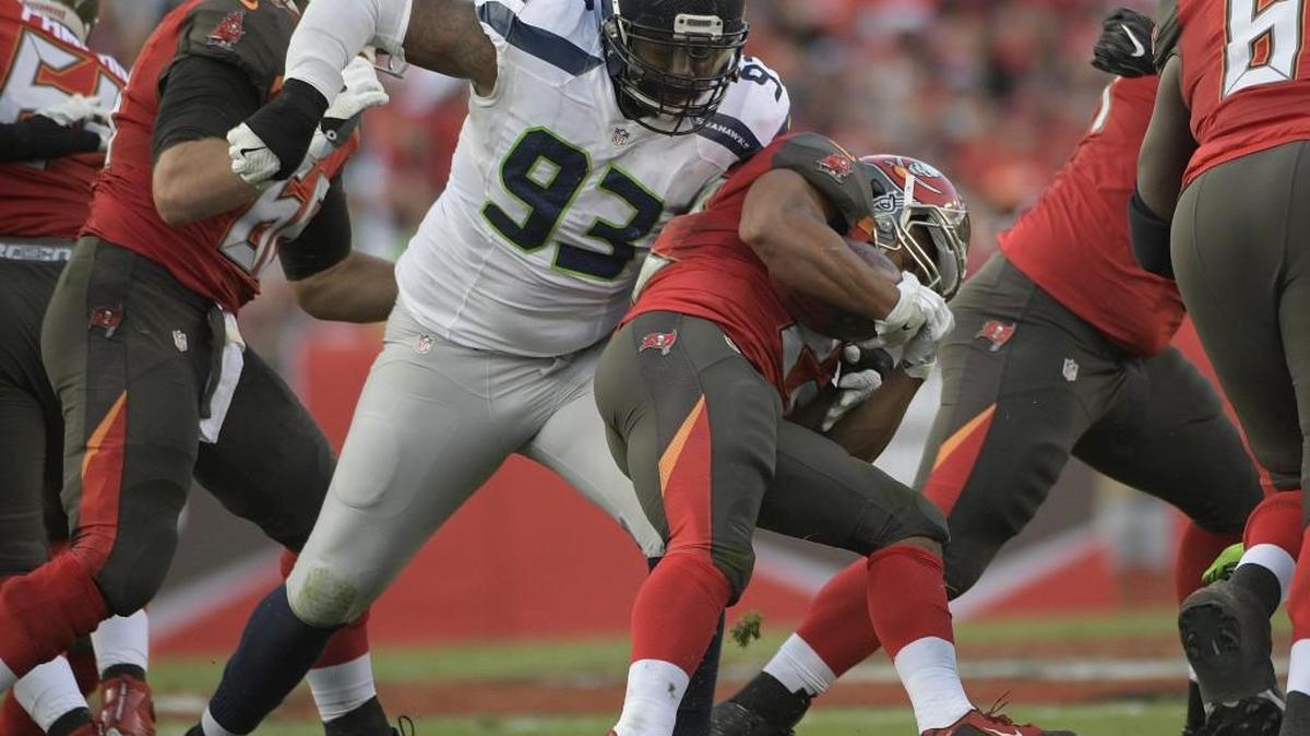 Seahawks run-stopping defensive tackle Tony McDaniel (93) is out of Saturday night’s wild-card playoff game against Detroit with a concussion. Fortunately for Seattle, the Lions don’t run the ball much.
