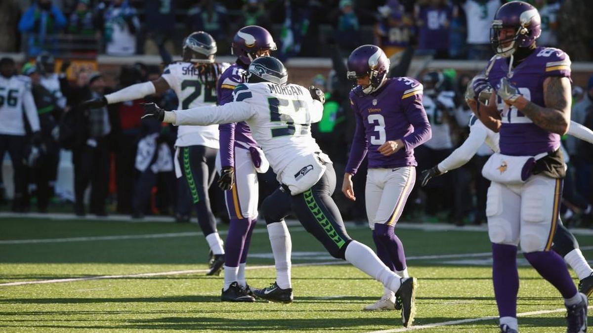 Minnesota Vikings kicker Blair Walsh (3) reacts after missing a field goal during the second half of an NFL wild-card football game against the Seattle Seahawks, Sunday, Jan. 10, 2016, in Minneapolis. The Seahawks won 10-9.