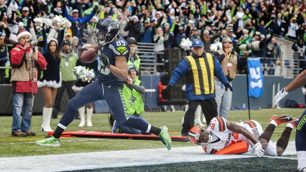 Seattle receiver Doug Baldwin, who has become a touchdown-scoring machine, records his second score of the second half on a pass from quarterback Russell Wilson. Photo taken in Seattle on Sunday, Dec. 20, 2015.