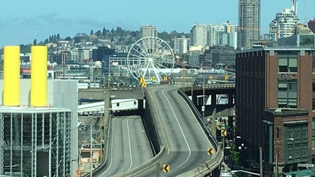 Alaskan Way Viaduct closed this weekend, but no notable traffic problems leading to Sounders-Crew match this afternoon at CenturyLink Field.
