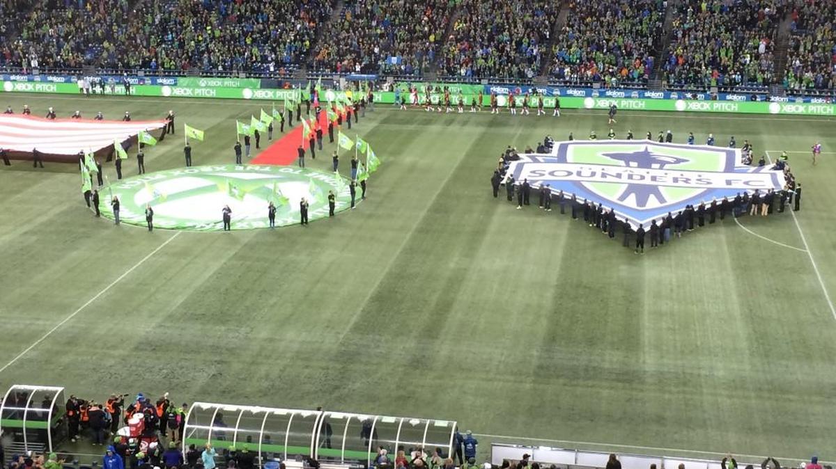 Sounders and FC Dallas take the pitch before the opening leg of their Western Conference semifinal at CenturyLink Field.