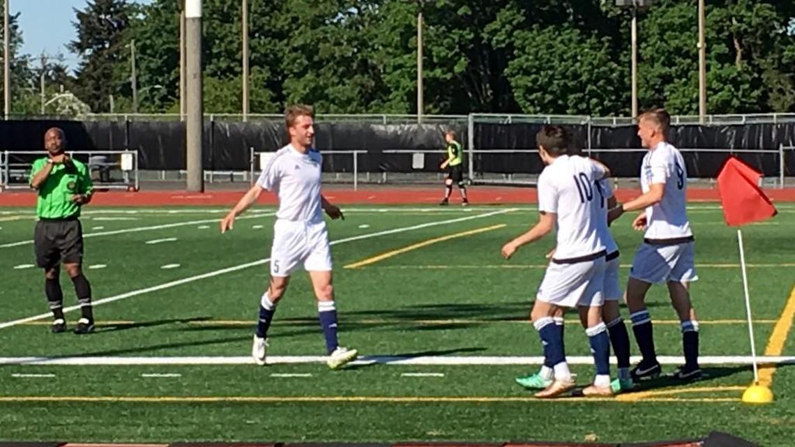 Reign beats champs, S2 draws, Shock splits